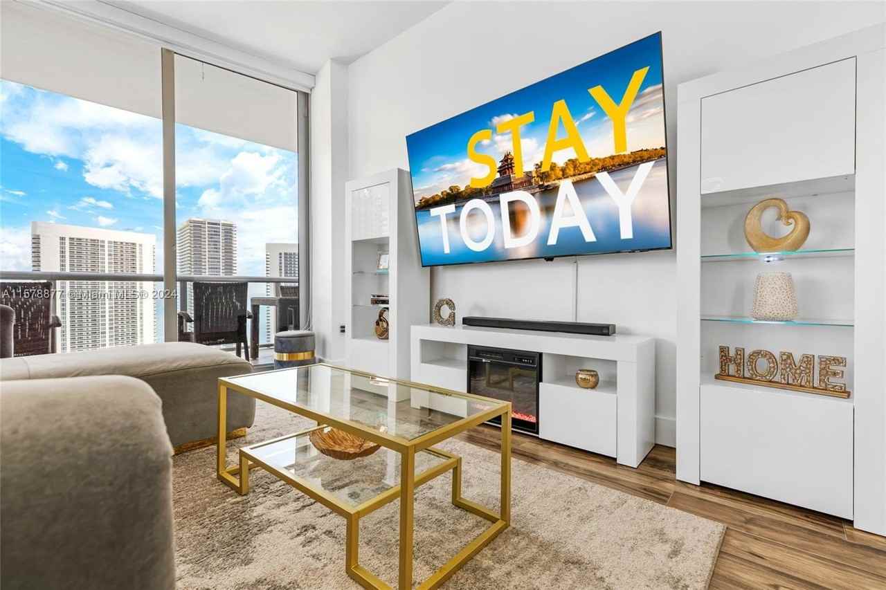 2600 E Hallandale Beach Blvd - Photo 4 of 29