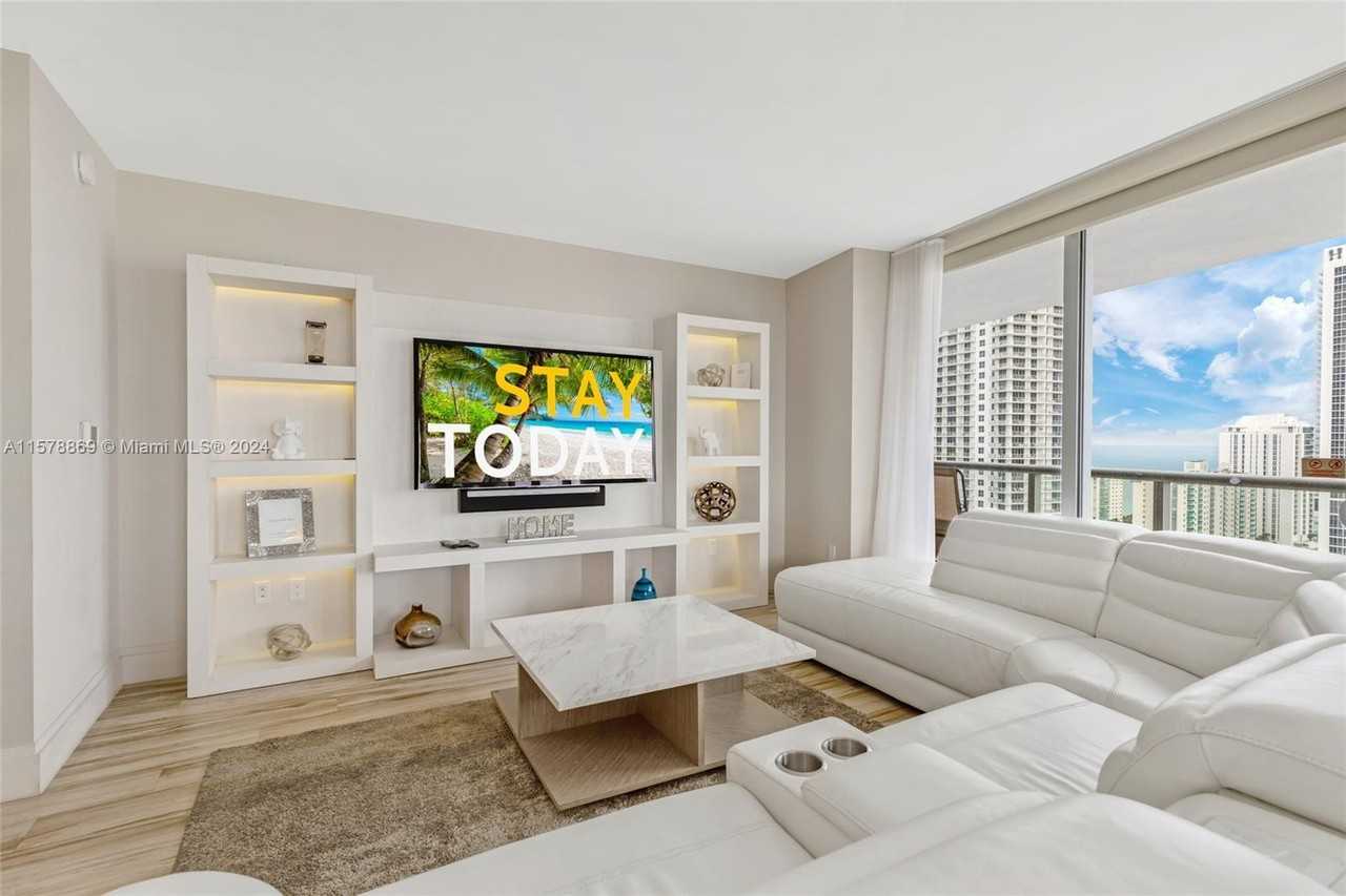 2600 E Hallandale Beach Blvd - Photo 5 of 28