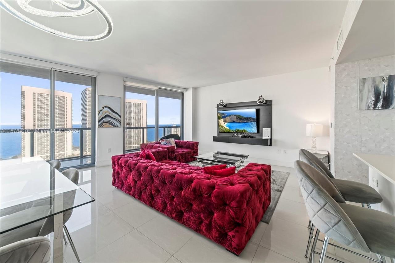 2600 E Hallandale Beach Blvd - Photo 3 of 25