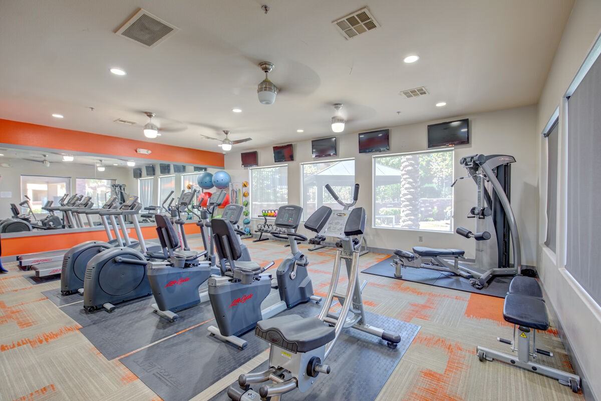 The Edge - Photo 2 of 16