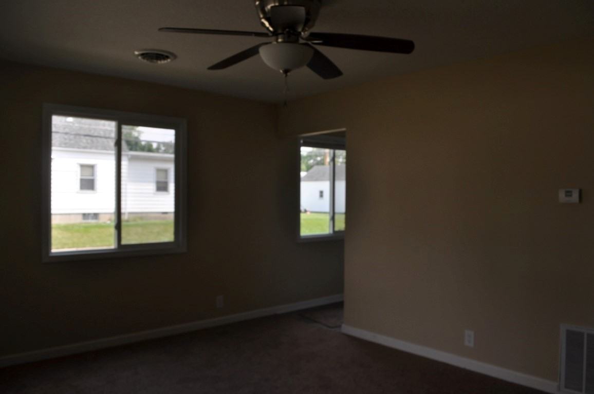 2318 Lynn Ave - Photo 3 of 14