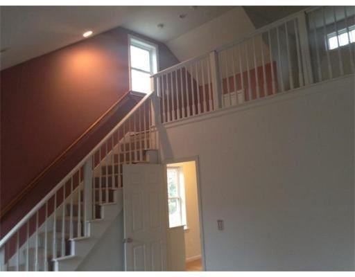 313 South St #313 - Photo 2 of 8