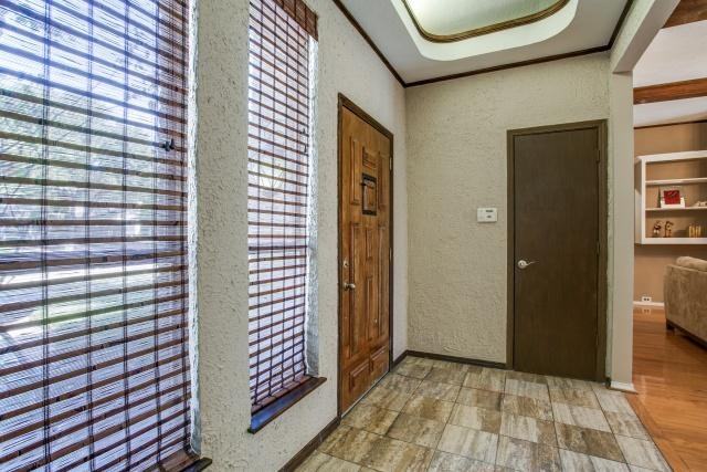 3816 Leathertop Dr - Photo 3 of 25