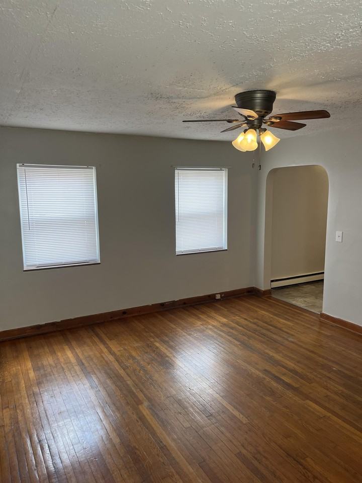 3809 Harrison Avenue - Photo 6 of 8