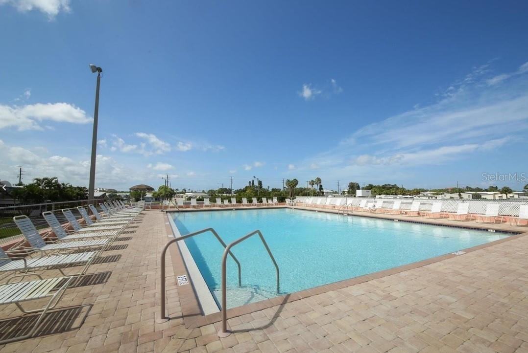 6916 East Bayou Lane - Photo 5 of 48