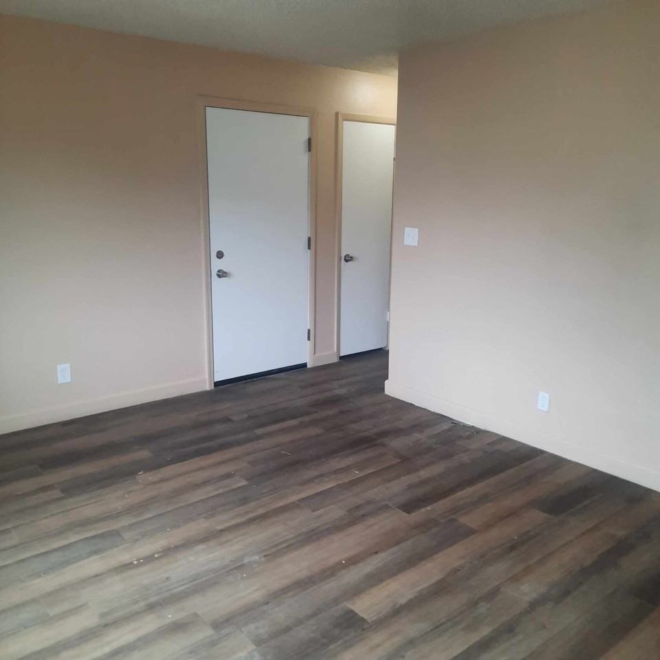 1750 North Minneapolis Street - Photo 2 of 9