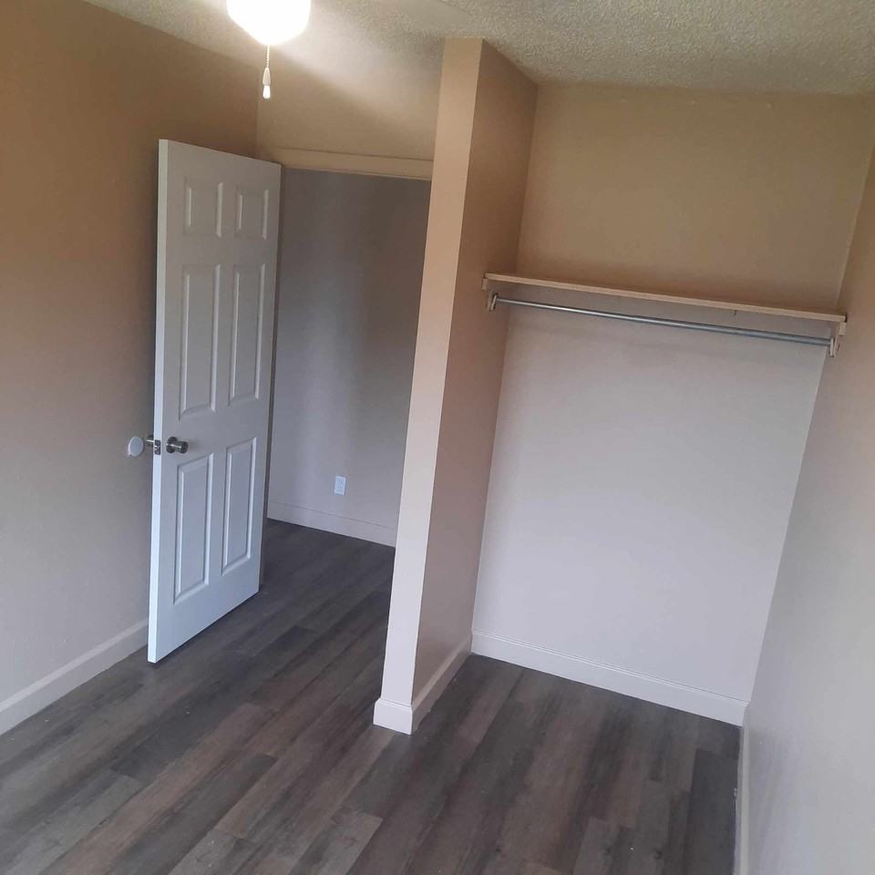 1750 North Minneapolis Street - Photo 4 of 9