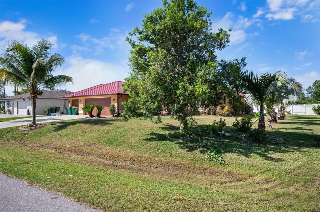 13449 Hopewell Ave - Photo 2 of 41