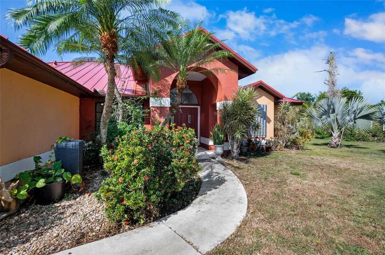 13449 Hopewell Ave - Photo 4 of 41