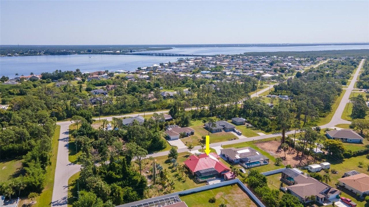 13449 Hopewell Ave - Photo 5 of 41