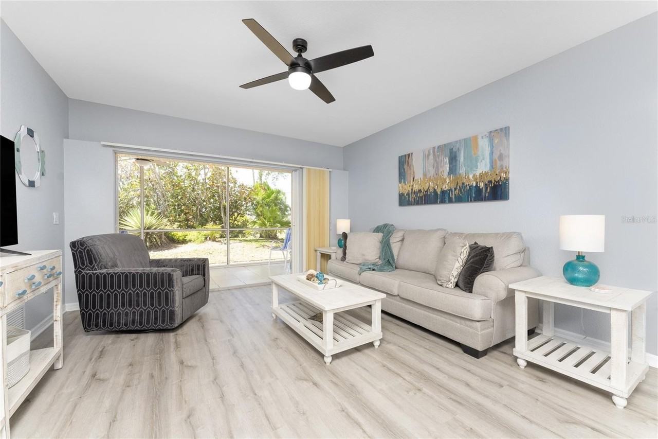 9500 Fiddlers Green Cir #101 - Photo 4 of 50