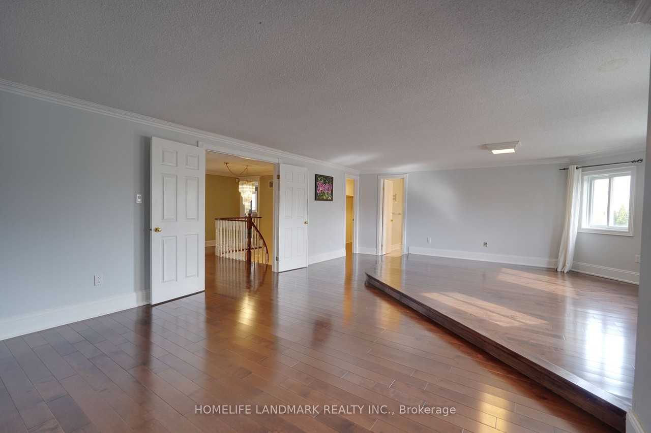 10 Lehman Crescent - Photo 3 of 6