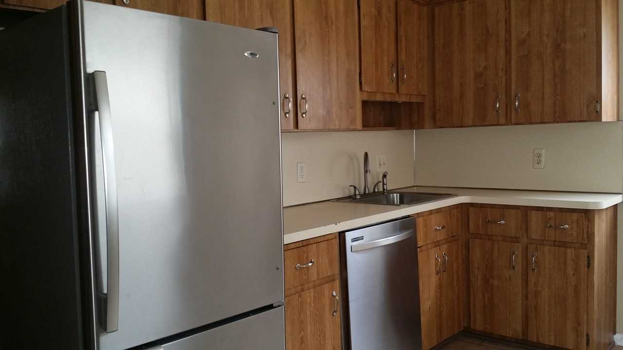 3445 Raymond Ave - Photo 3 of 20