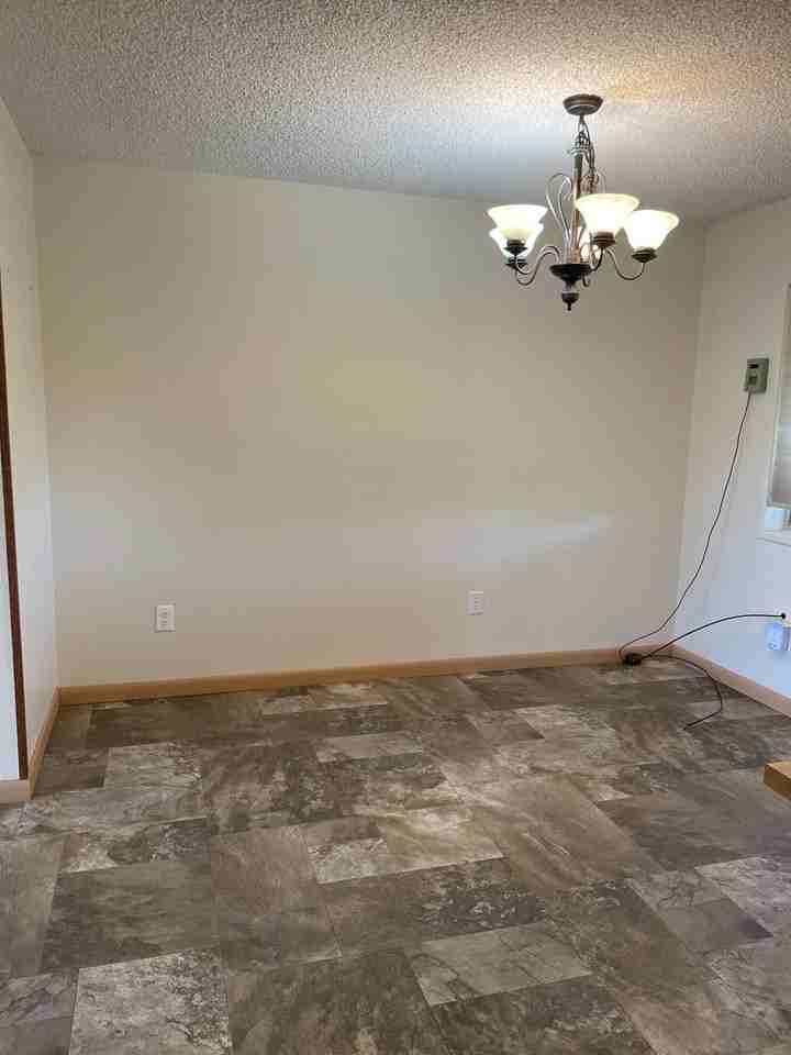 1514 E Montezuma Ave - Photo 3 of 16