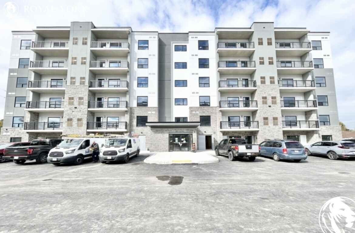 4213340 Stella Crescent, Windsor, Ontario N8T 0B7 Apartments 3320