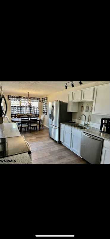 1965 Aspen St - Photo 2 of 13