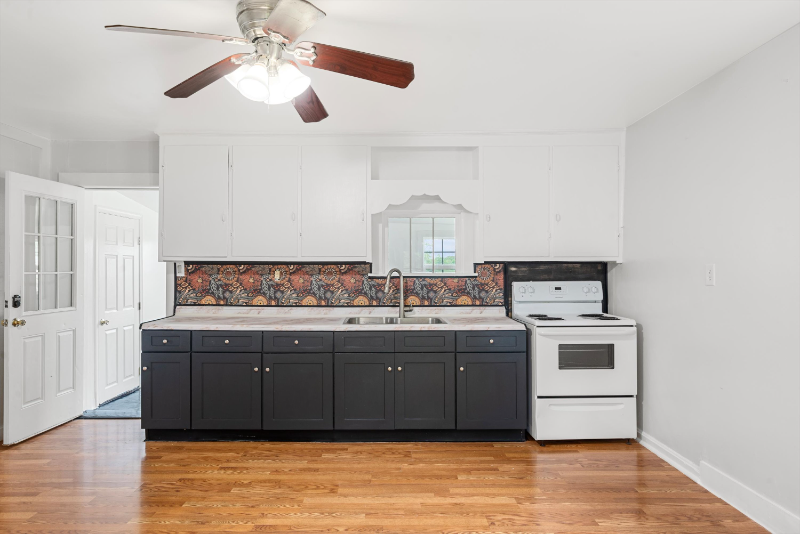 6 Triple Oak Ln - Photo 7 of 18