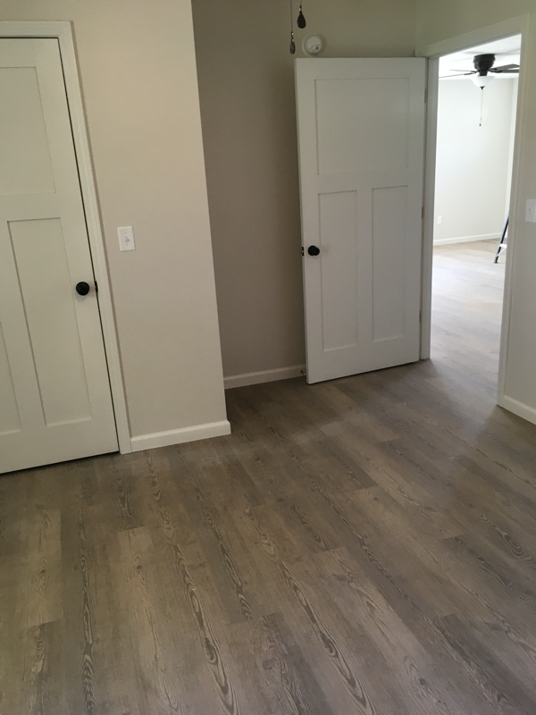 630 W Main St - Photo 2 of 5