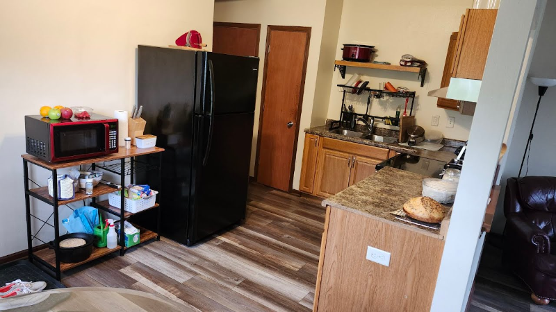 220 S Jefferson St #B - Photo 3 of 4