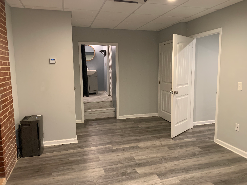 2131 Addison Rd Ne #B - Photo 7 of 10