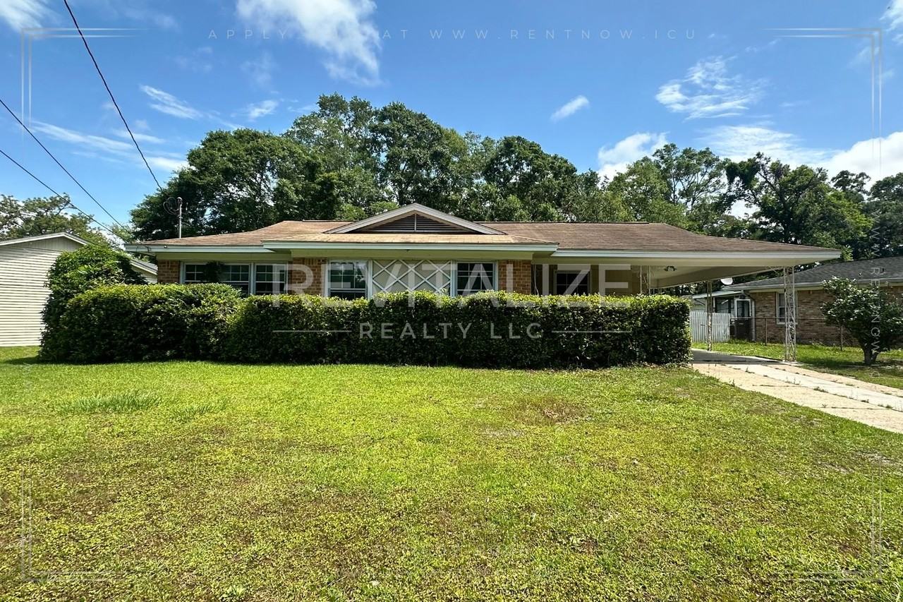 2688 Cheshire Dr S - Photo 2 of 19