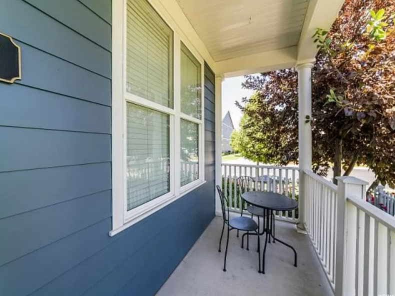 10617 S Topview Rd - Photo 3 of 44