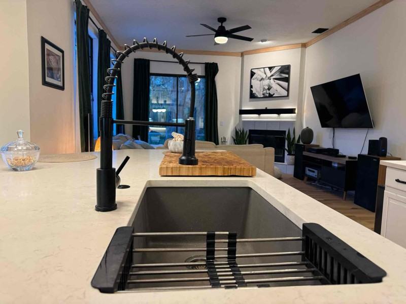 7230 Oakridge Ave - Photo 6 of 48