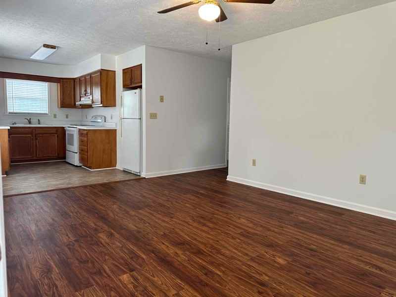 13060 Lindell Rd #C - Photo 2 of 11