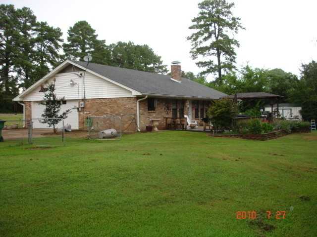 904 N Tyler St - Photo 3 of 8