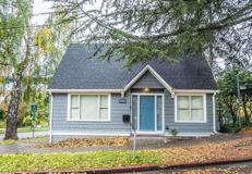 4015 8th Ave Ne - Photo 1 of 1