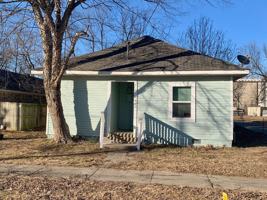 featured image of 1302 W Huntington Ave