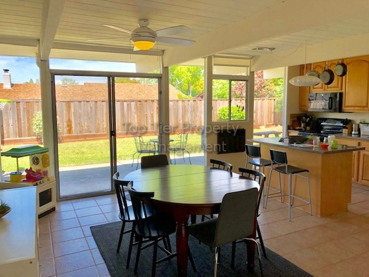 2772 San Benito Dr - Photo 3 of 17
