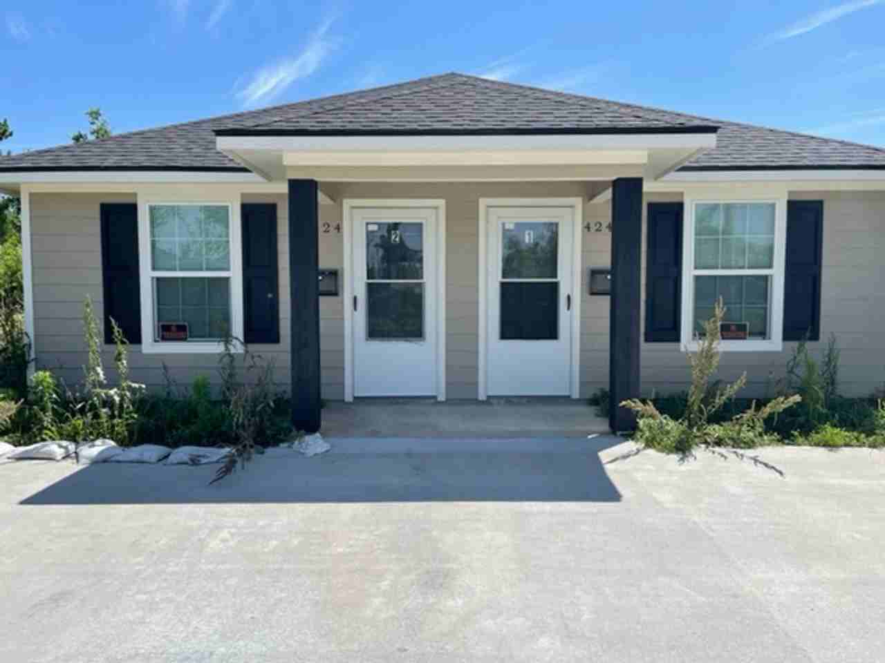 Nice Duplex in North Lake Charles - Photo 2 of 15