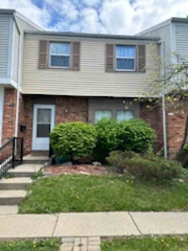 11 Meadowbrook Dr - Photo 2 of 26