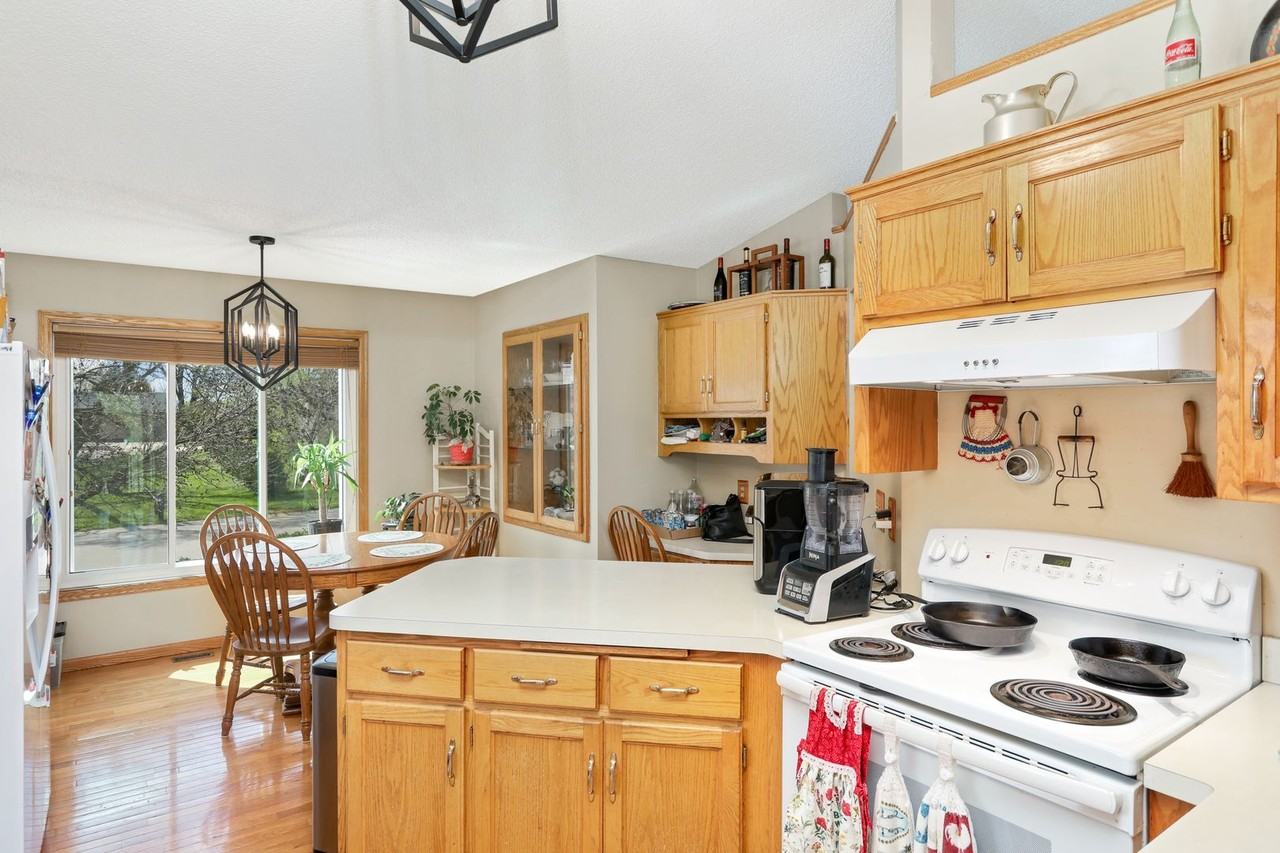 19441 Denver St Nw - Photo 4 of 13