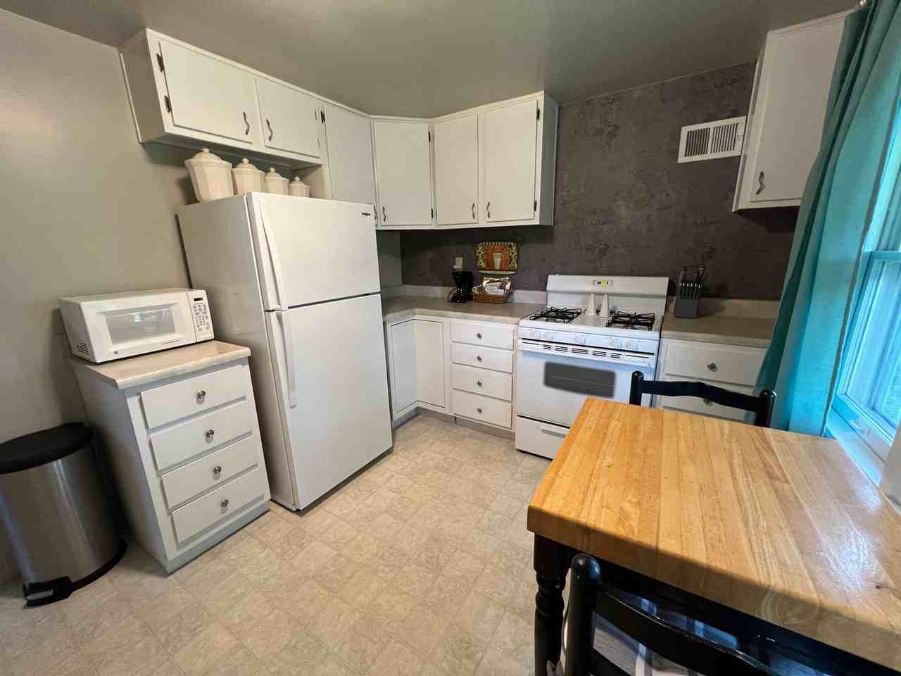 5008 N Knoxville Ave - Photo 7 of 10