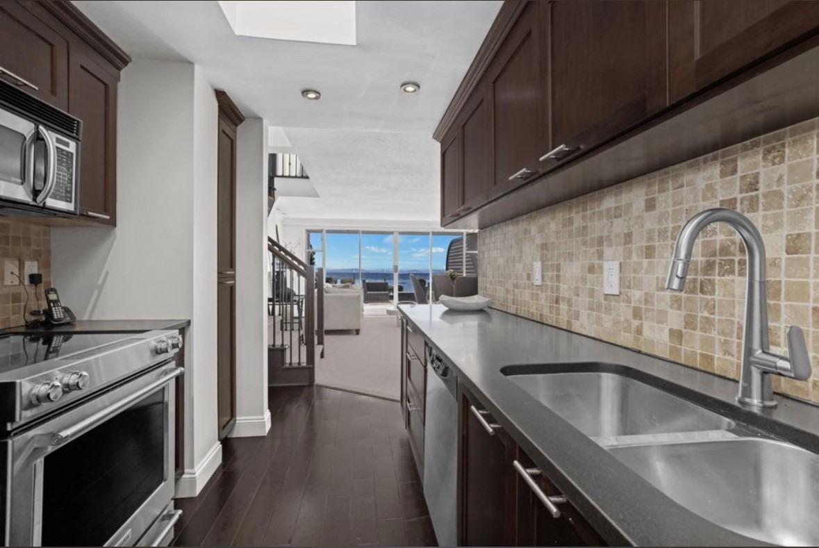 2274 Folkestone Way - Photo 3 of 7