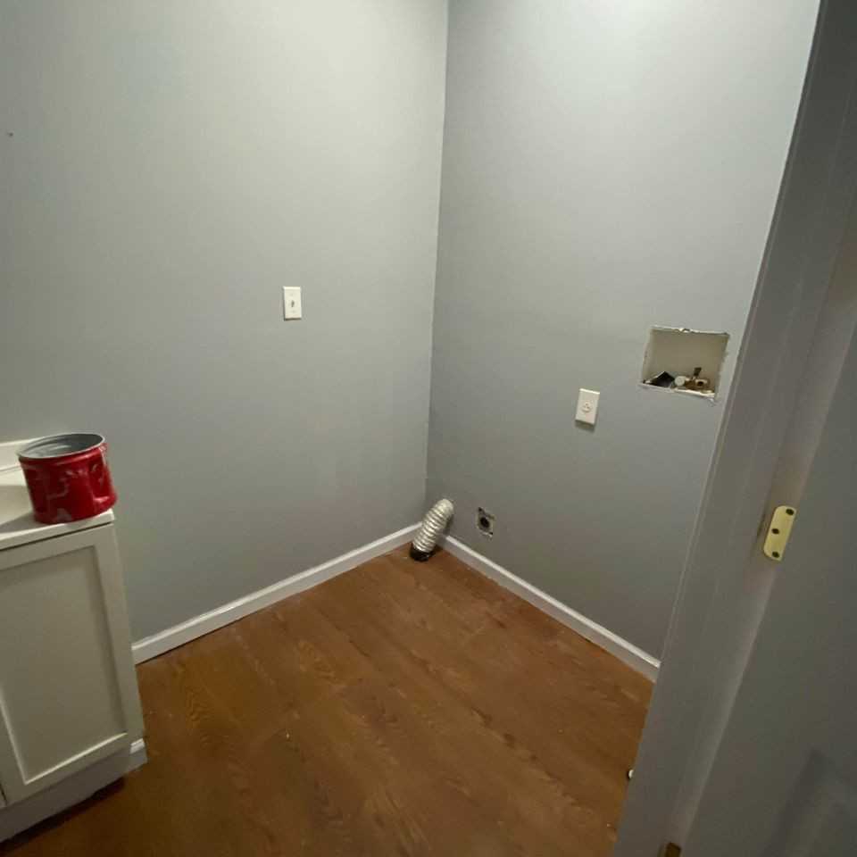 446 6th Ave - Photo 4 of 13