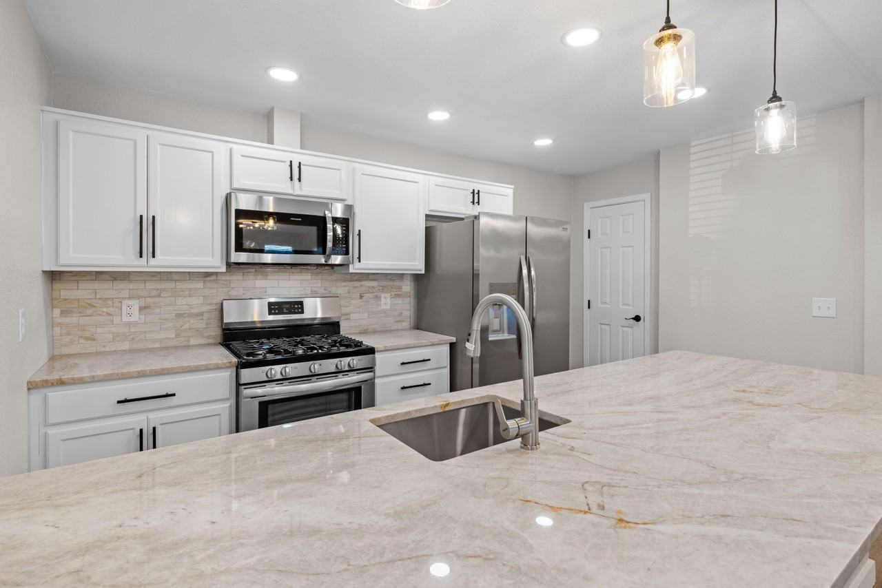 2302 Sorret Tree Ct #NA - Photo 4 of 14