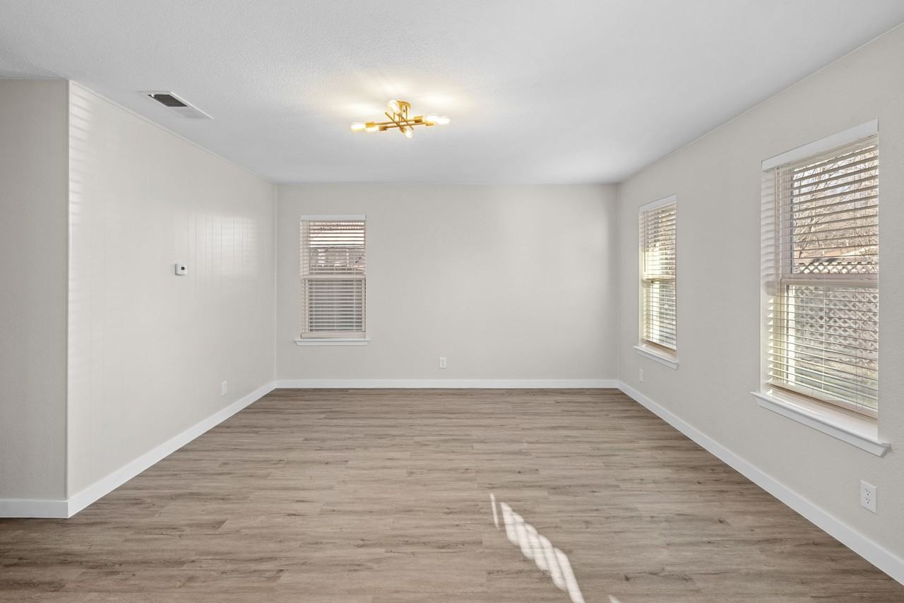 2302 Sorret Tree Ct #NA - Photo 5 of 14