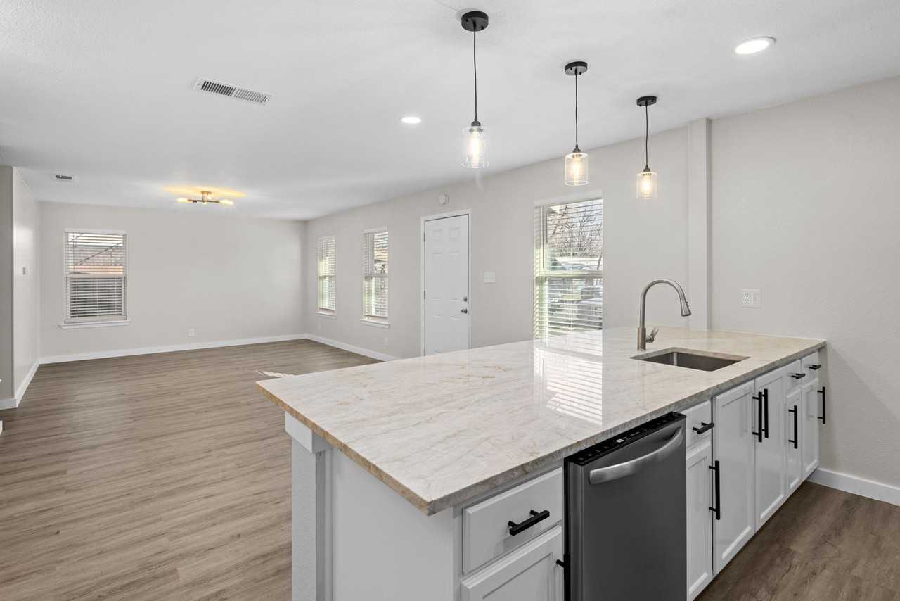 2302 Sorret Tree Ct #NA - Photo 6 of 14
