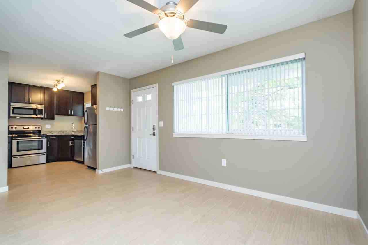 201 6th St #8 - Photo 3 of 18