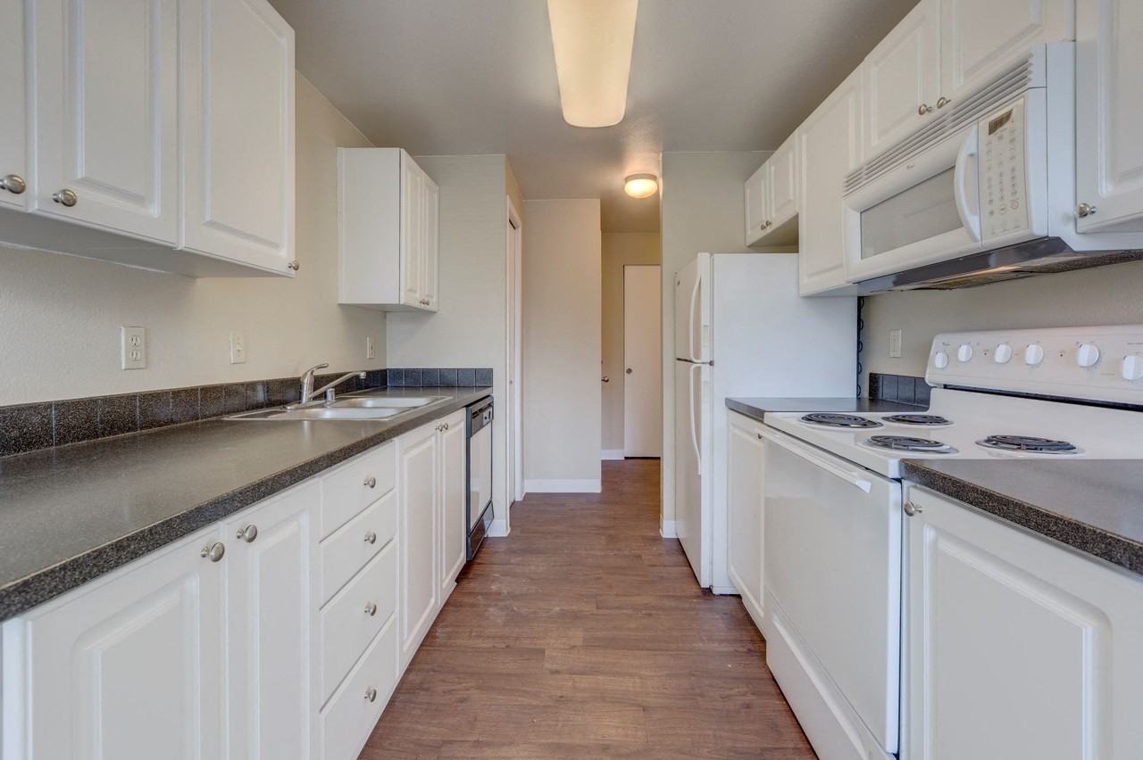 Pet Friendly Apartments for Rent in Cascade View, Everett, WA 25