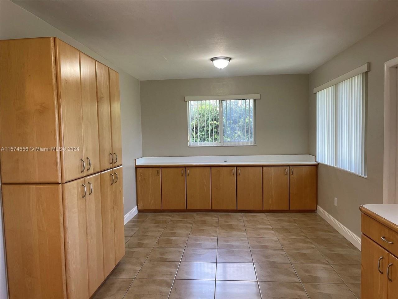 15445 Sw 99th Ave - Photo 3 of 8