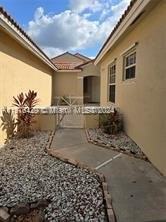 17925 Sw 10th Ct - Photo 3 of 8