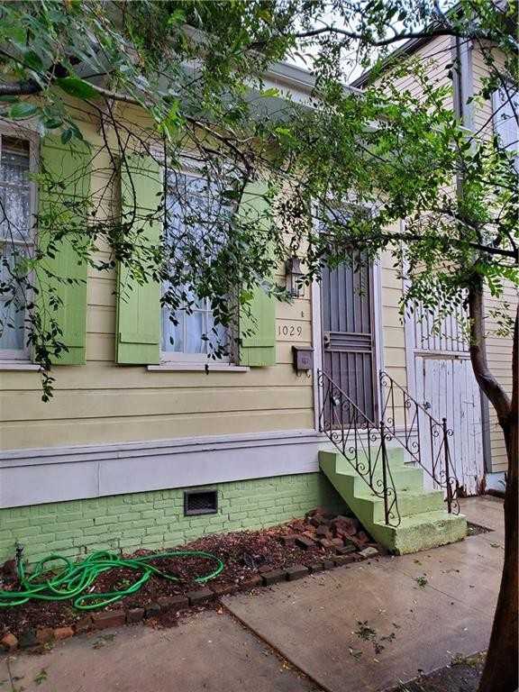 1029 Hagan Ave - Photo 2 of 11