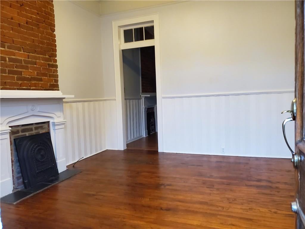1029 Hagan Ave - Photo 3 of 11