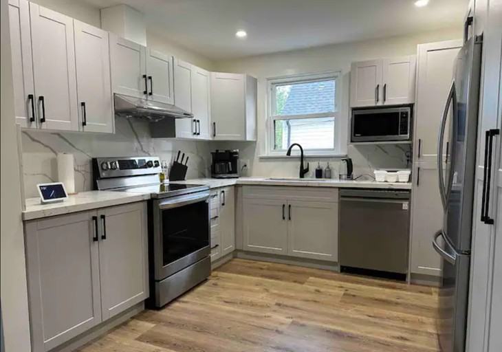 66 Robert St - Photo 3 of 12