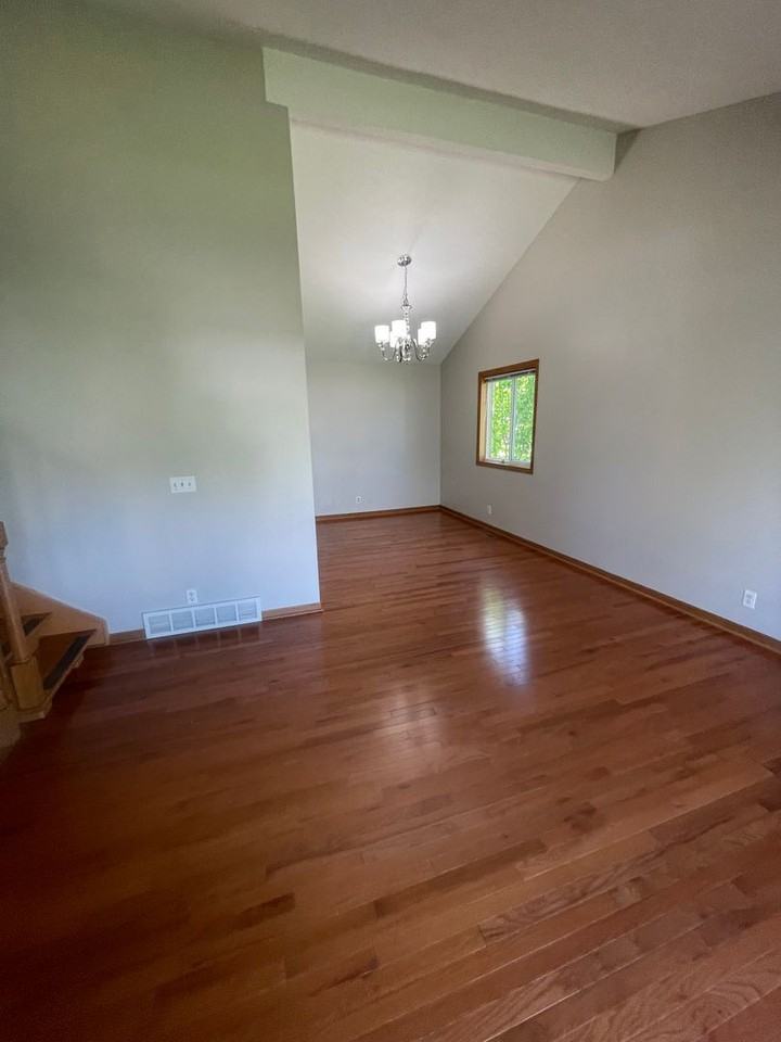 7113 S 75th Ave - Photo 3 of 30