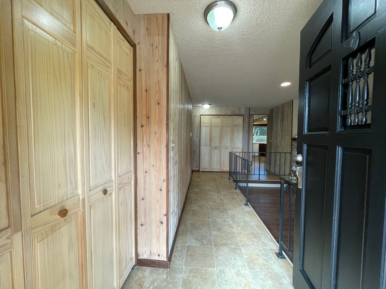 11825 Sw Schollwood Ct - Photo 3 of 40